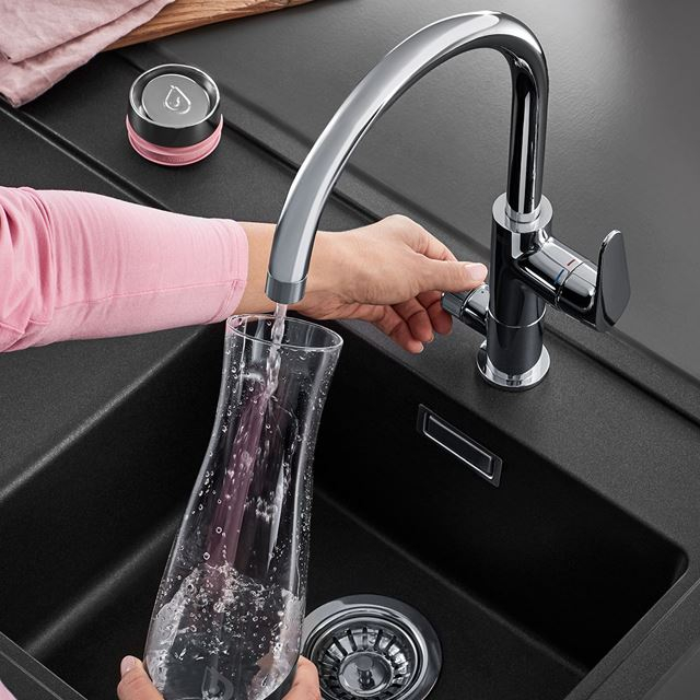 aqa-drink-pure-urban-ambaince aqa-drink-pure-urban-ambaince