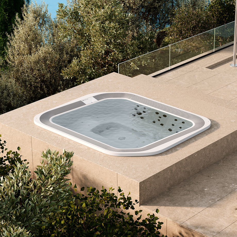 moon-outdoor-920x920